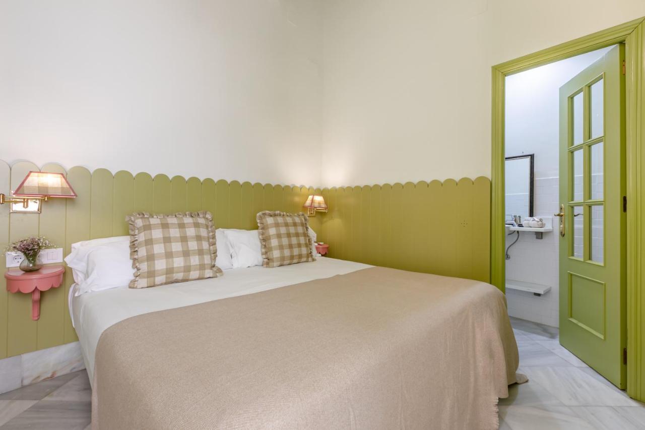 Nuea Giralda Hotel Seville Ngoại thất bức ảnh