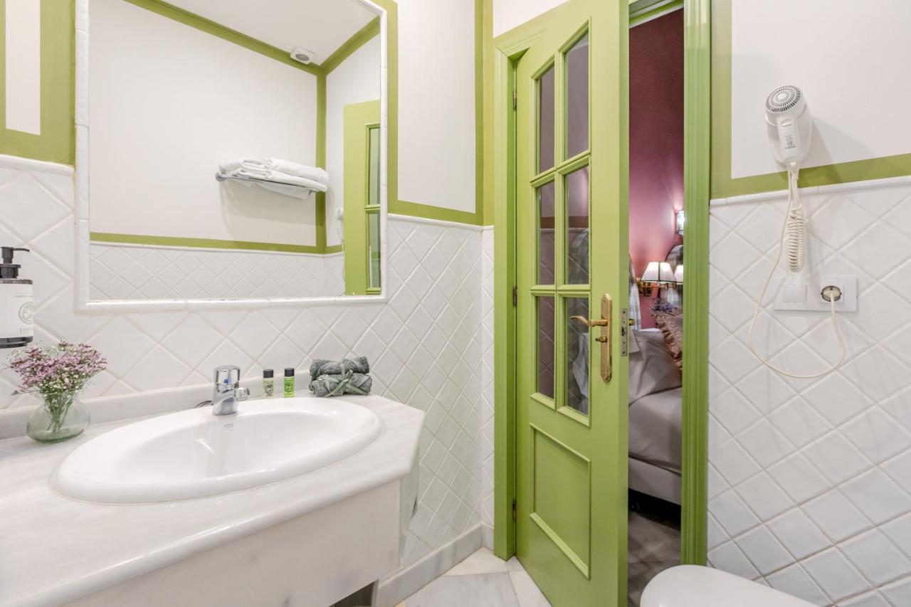 Nuea Giralda Hotel Seville Ngoại thất bức ảnh
