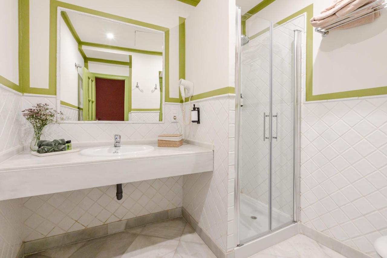 Nuea Giralda Hotel Seville Ngoại thất bức ảnh