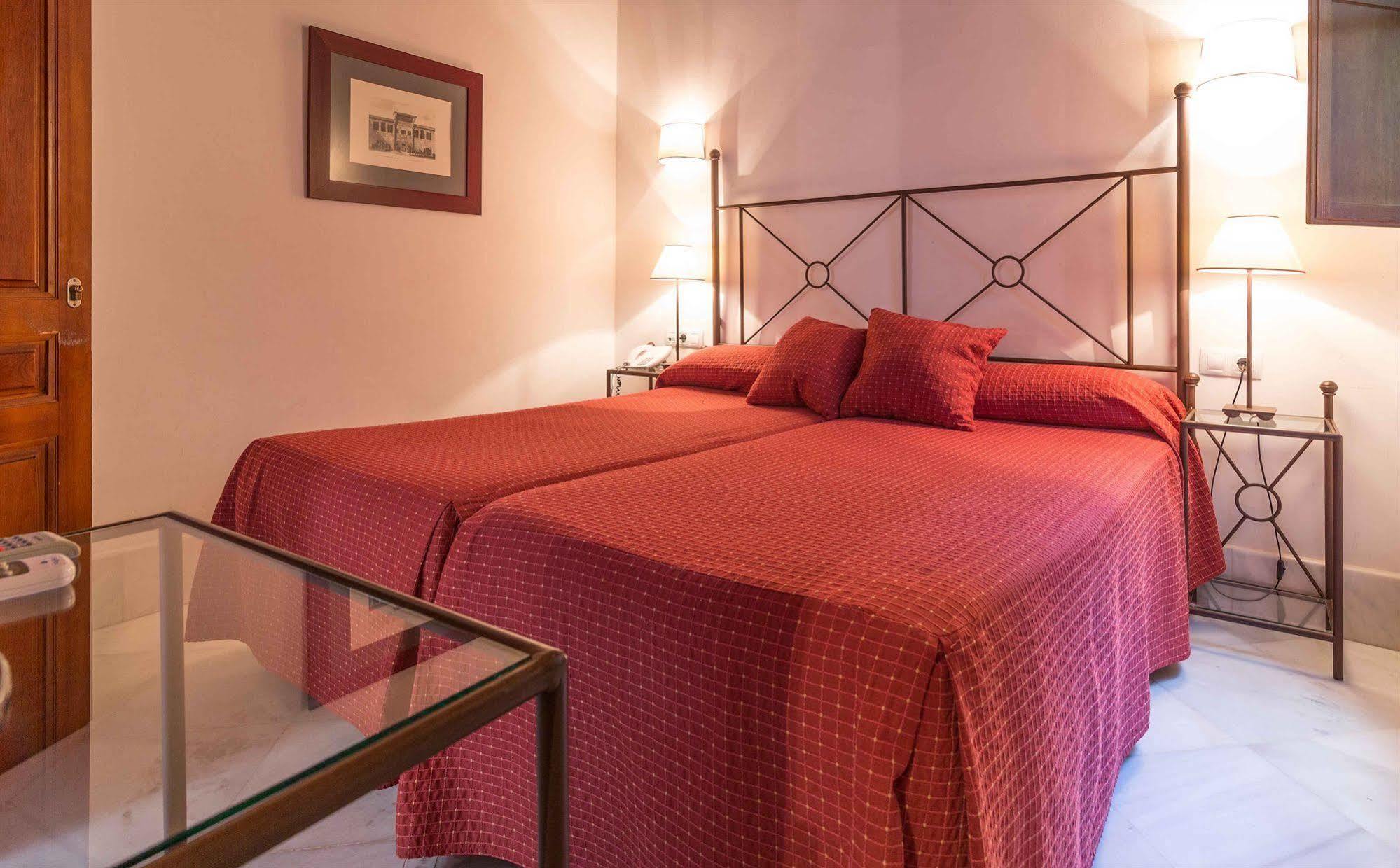 Nuea Giralda Hotel Seville Ngoại thất bức ảnh